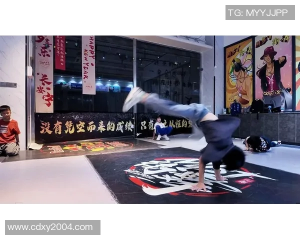 广州街舞队逆袭之旅全纪录：从默默无闻到舞台之巅的奋斗故事